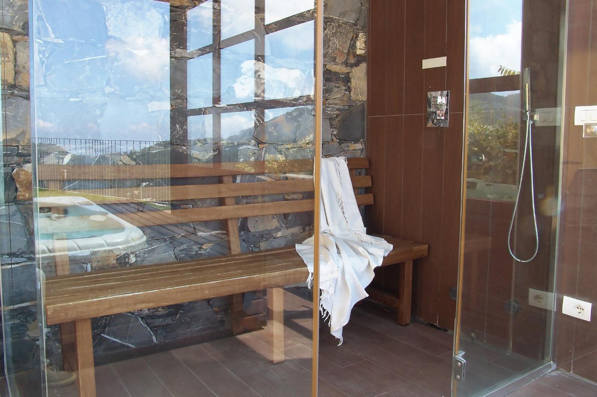 Villa Luxury Easy Living In *